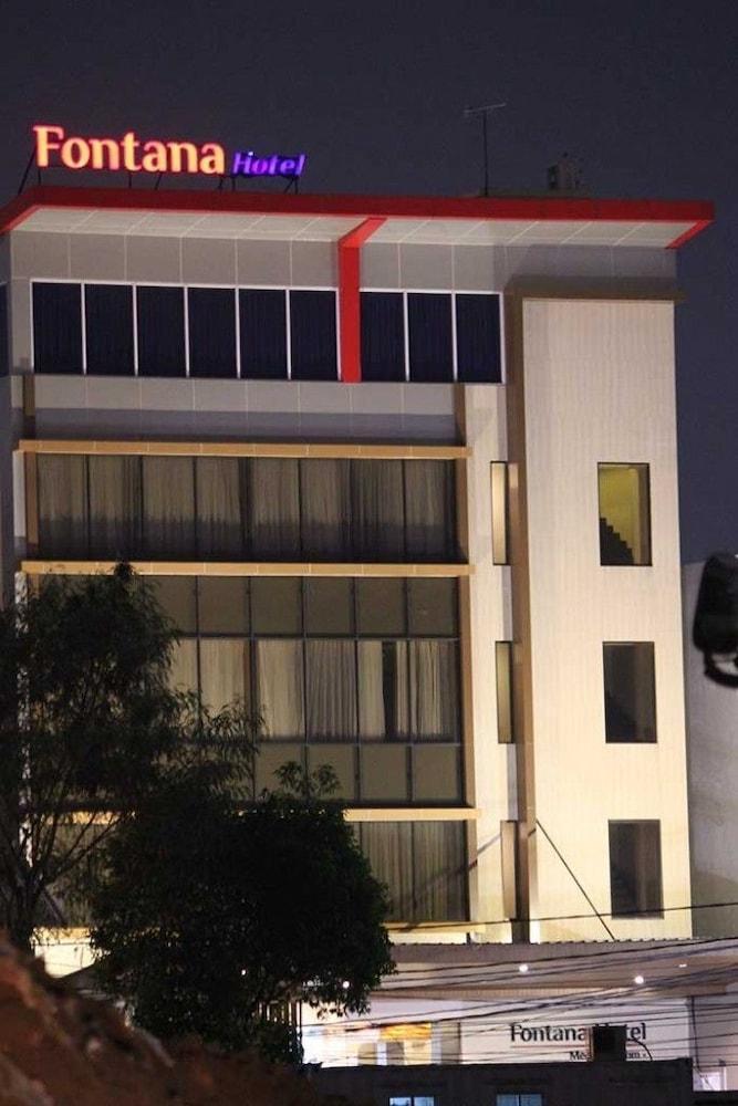Fontana Hotel Jakarta Buitenkant foto