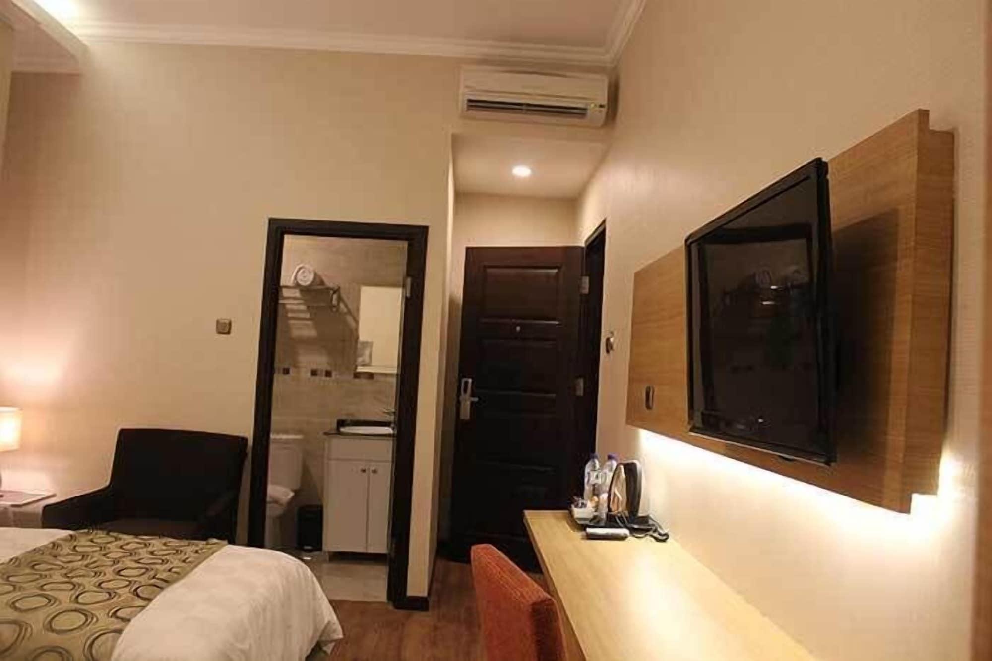 Fontana Hotel Jakarta Buitenkant foto